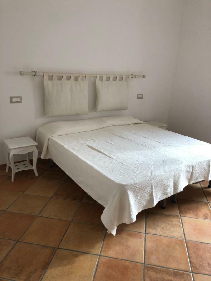 דירות San Giovanni Suèrgiu Casa Della Nonna מראה חיצוני תמונה